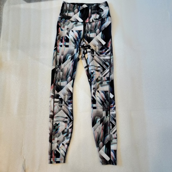 Nike Power Legend Botanical Fresh Printed Tights - Picture 2 of 10